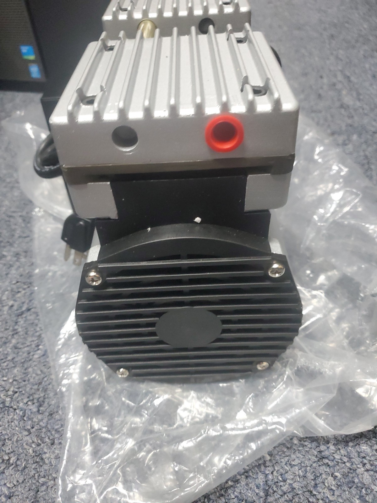 Replacement Dentsply MaxVac Vacuum Pump (9494198) 110v 3cfm 22″+HG Aftermarket
