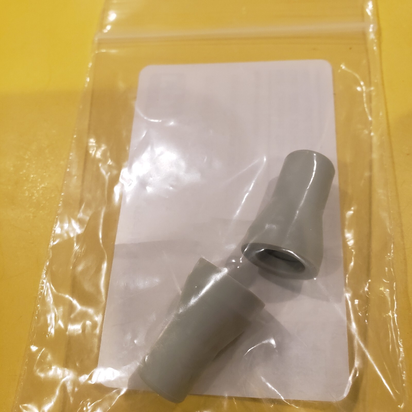 4 Pcs RPI #ADT151 Dental Saliva Ejector Autoclavable Tip Gray Push-On All Valve