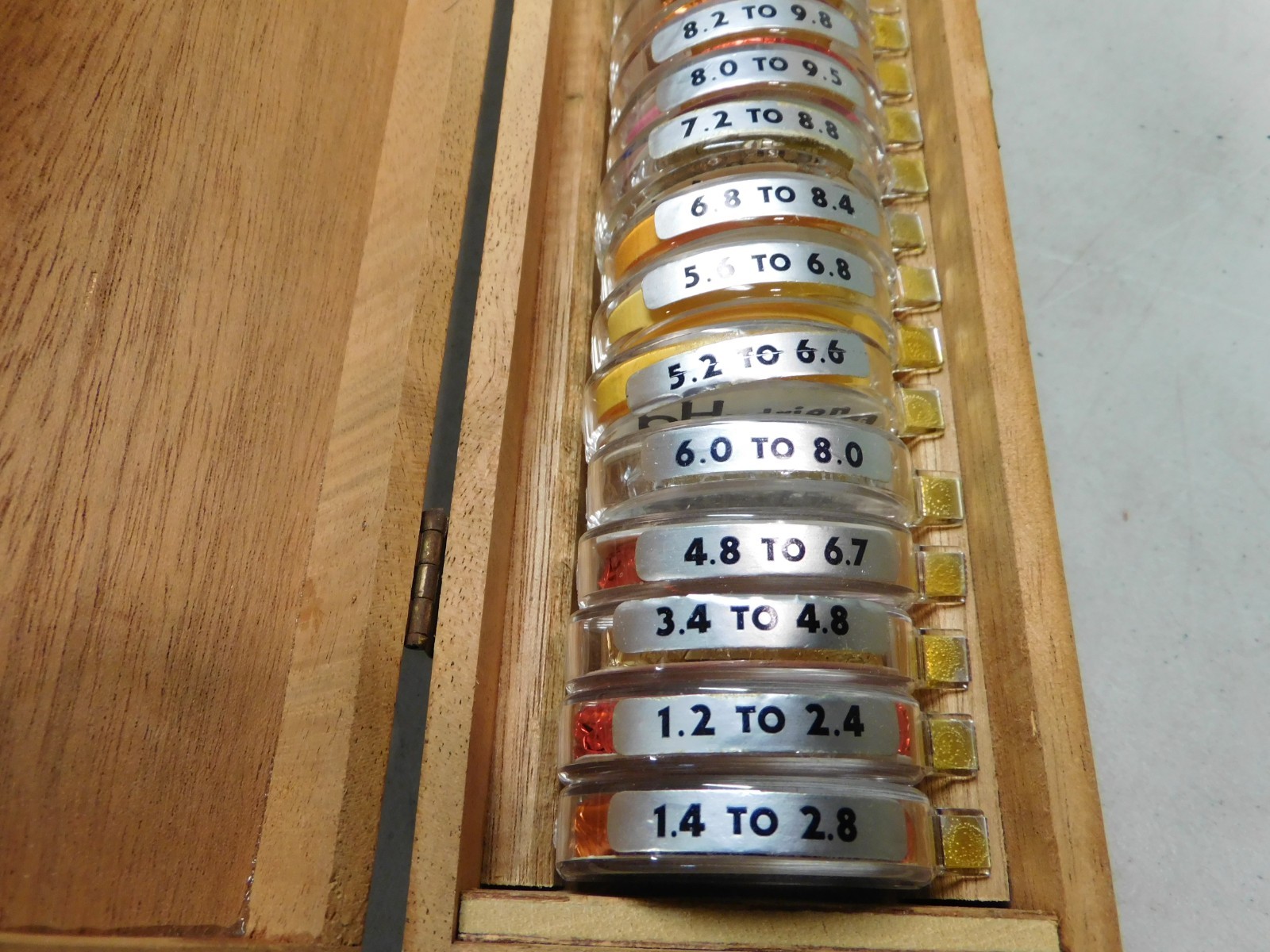 16 single roll Micro Essential Hydrion Short Range pH Test Paper 0.0 – 13.4PH