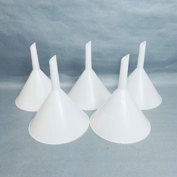 150 mm Powder Funnel Ribbed 17 x 80 mm Stem Pack of 5