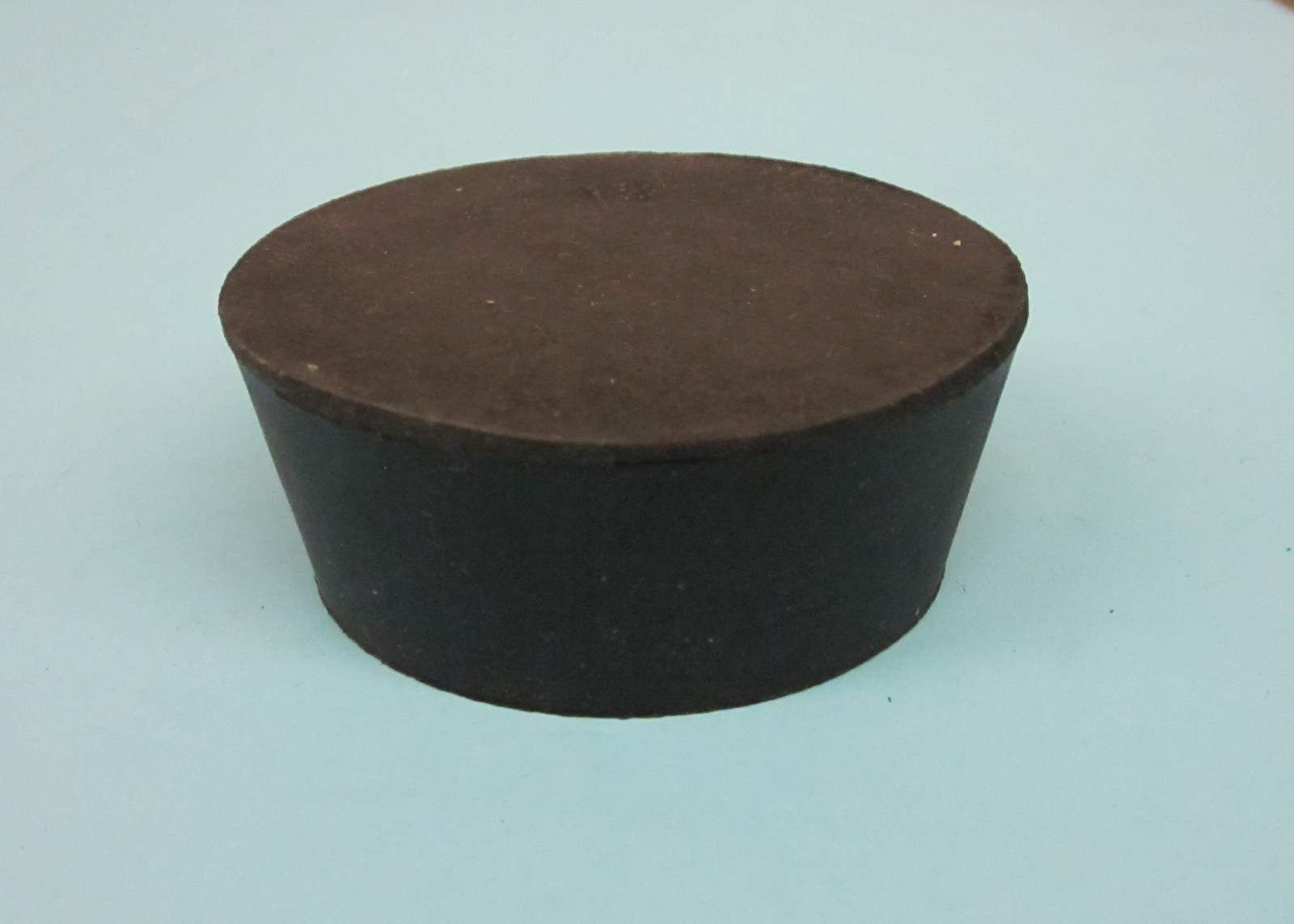 NEW Solid #12 laboratory stopper-tapered rubber stopper plug (1)