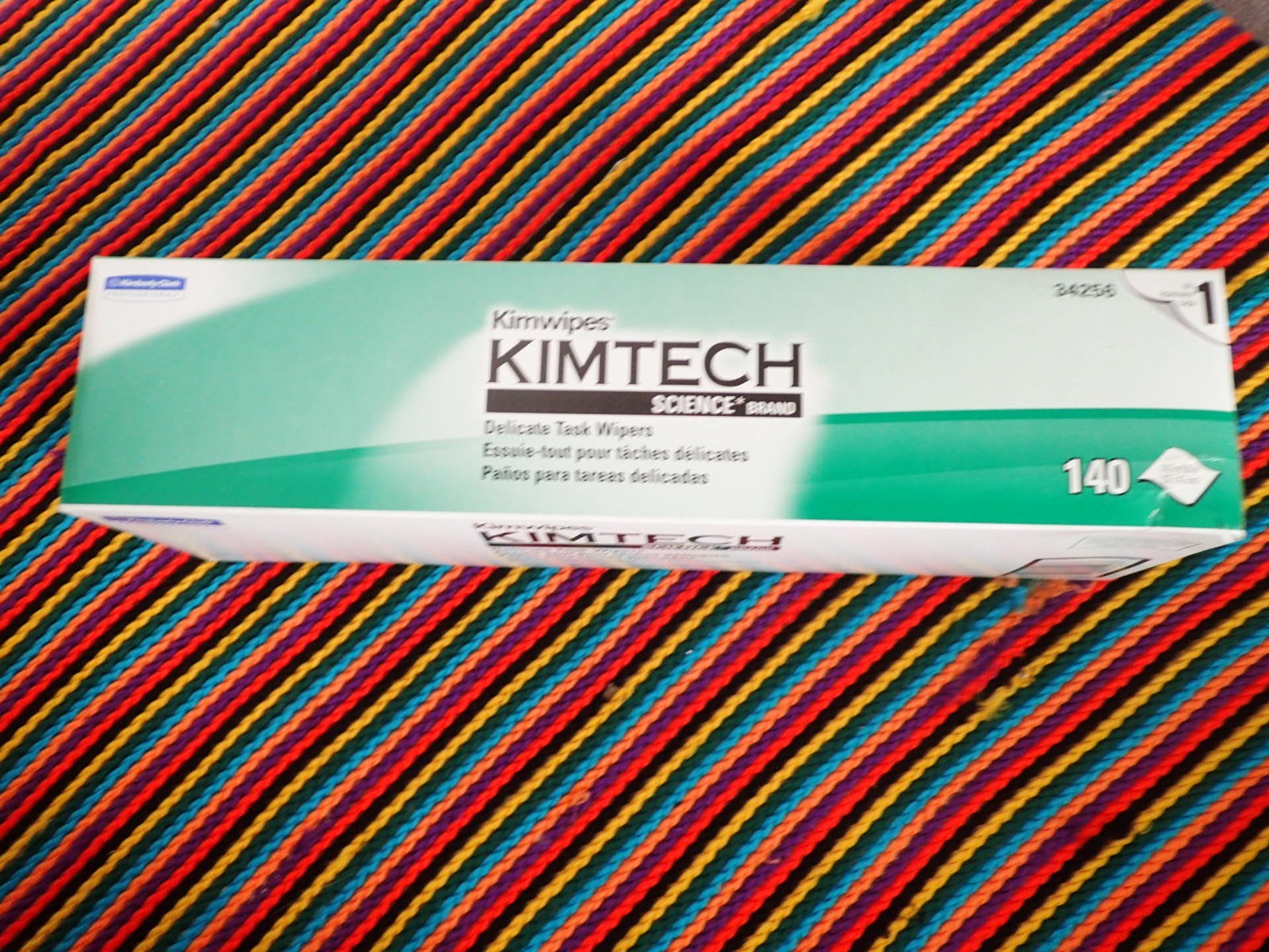 Kimtech White 1-Ply Kimwipes Delicate Task Wipers 140/Box 14.7″ x16.6″