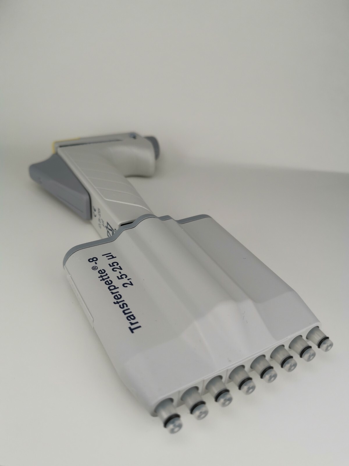 Brand Transferpette-8 CHANNEL ADJUSTABLE 2.5-25 µl Eppendorf Gilson