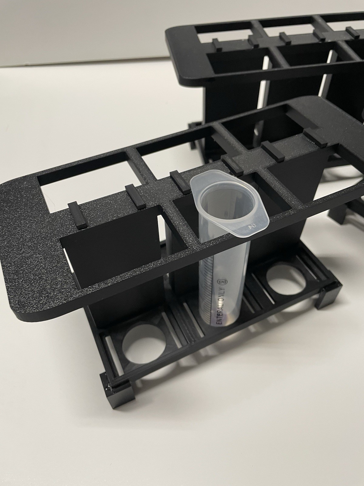Feeding Syringe Holder / Drainer, 2 In 1 Rack. Flip Syringe Over For Draining