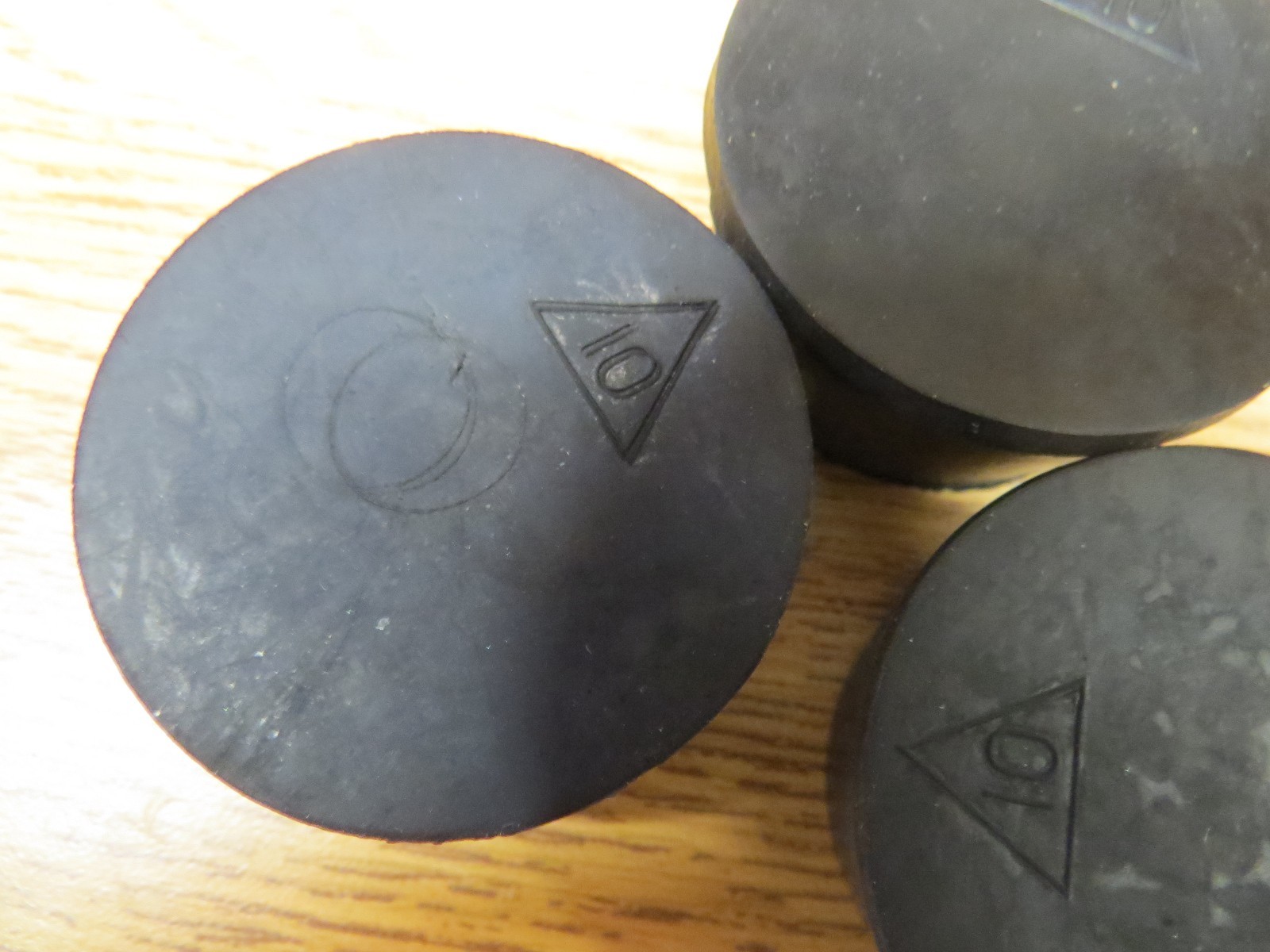 Rubber Stoppers – Size #10 – (Pack of 4) – NEW FREE SHIP