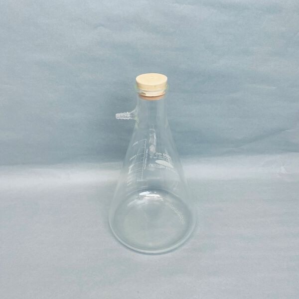 VWR Borosilicate Glass Filter Flask 2 L Graduated Heavy Wall