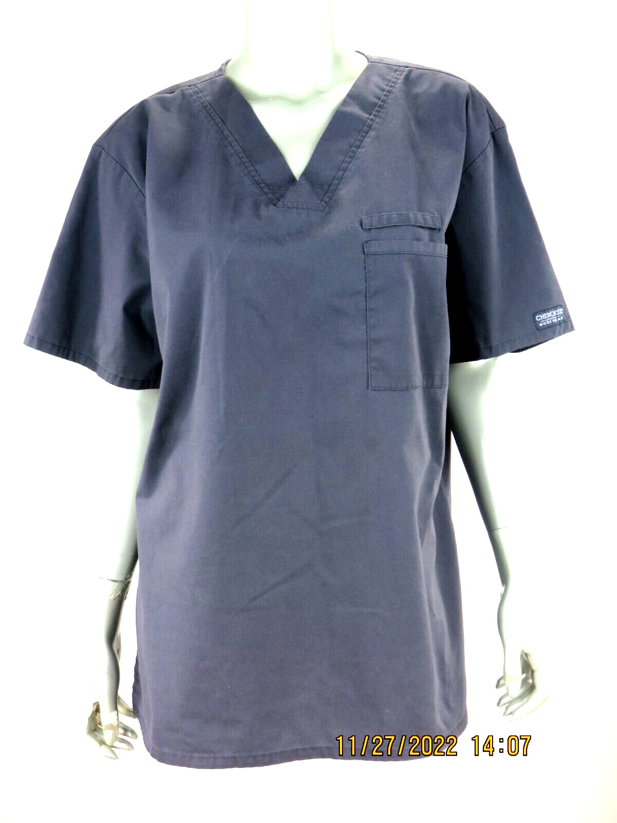 CHEROKEE WORKWEAR SZ L Polyeste/Cotton/Spandex Gray Women’s Scrubs Top Shirt