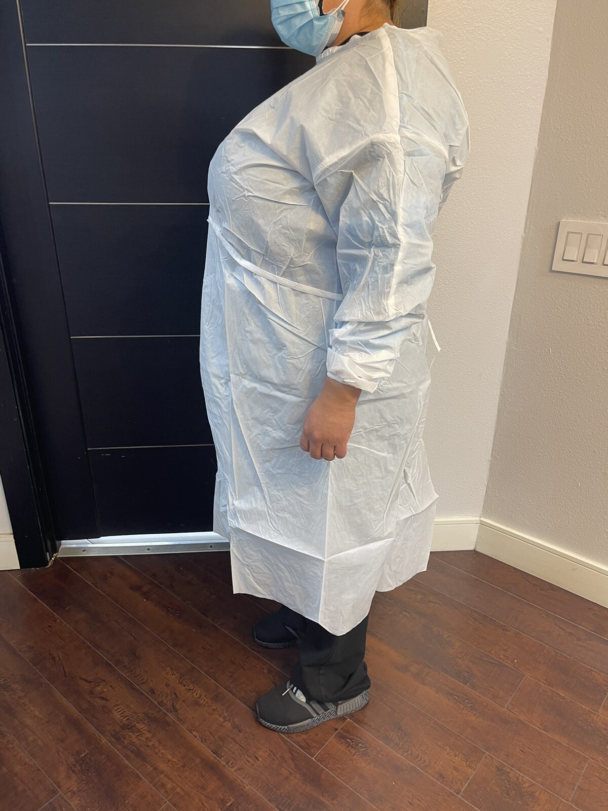 Disposable Isolation Lab Gowns Long Sleeve PPE 10 Count