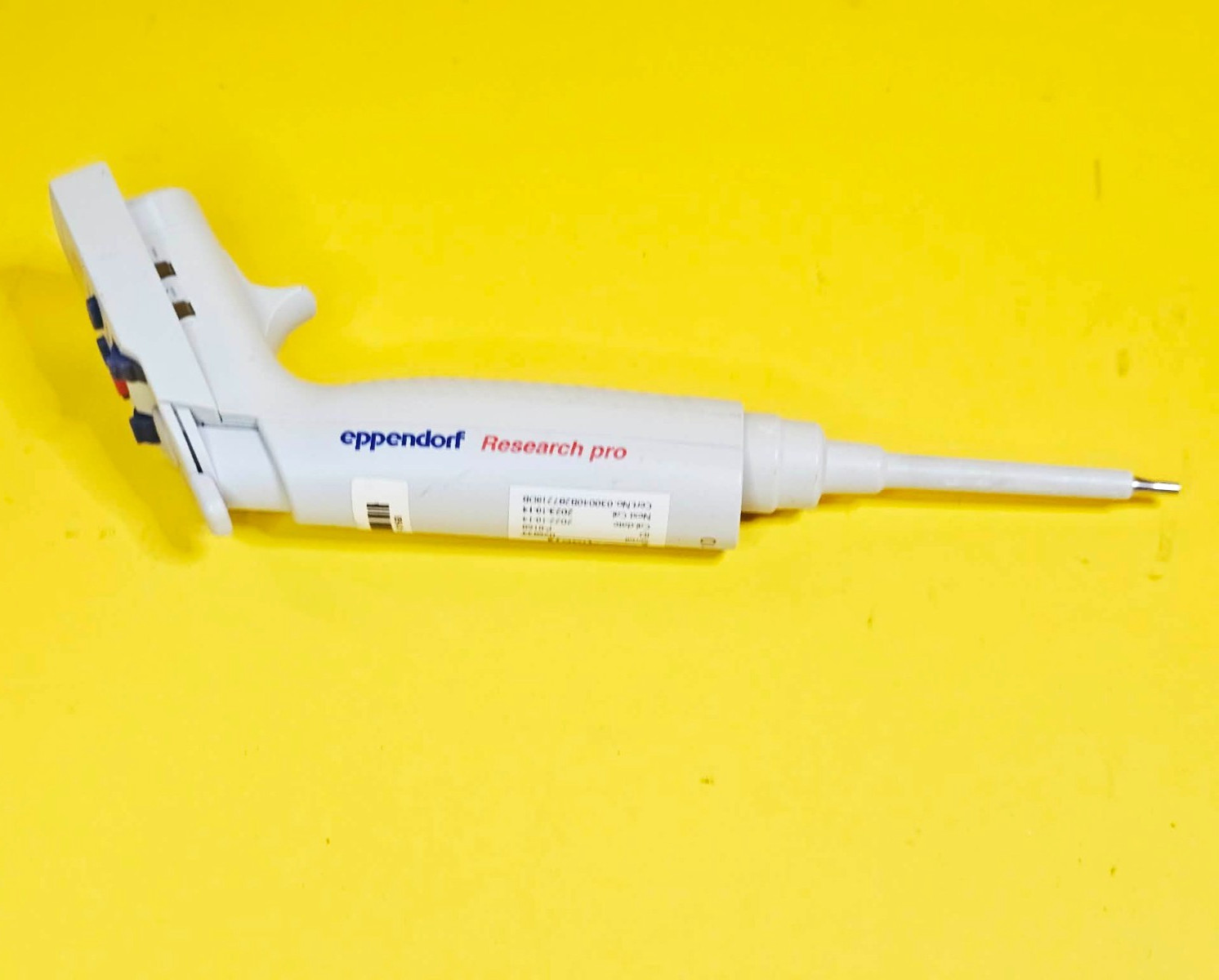 ⚡UNTESTED⚡EPPENDORF RESEARCH PRO 0.5-10µL ul AIR-DISPLACEMENT MICROPIPETTE LCD⚡