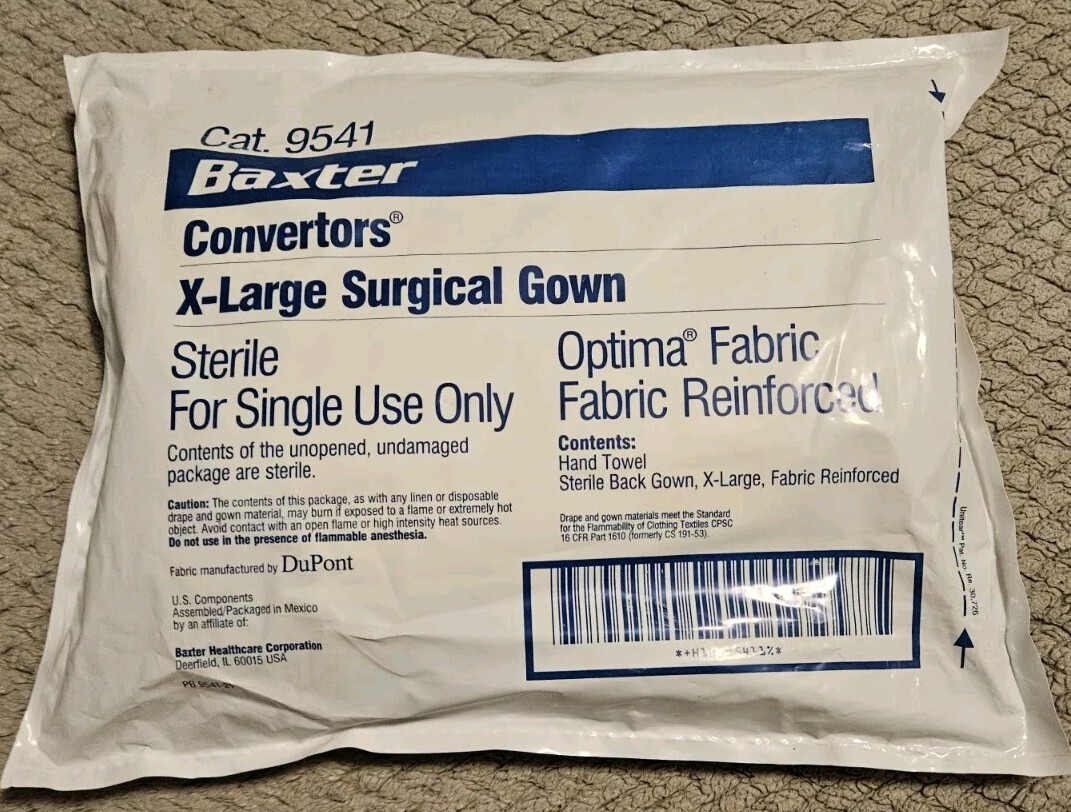 Baxter Convertors XL Surgical Gown