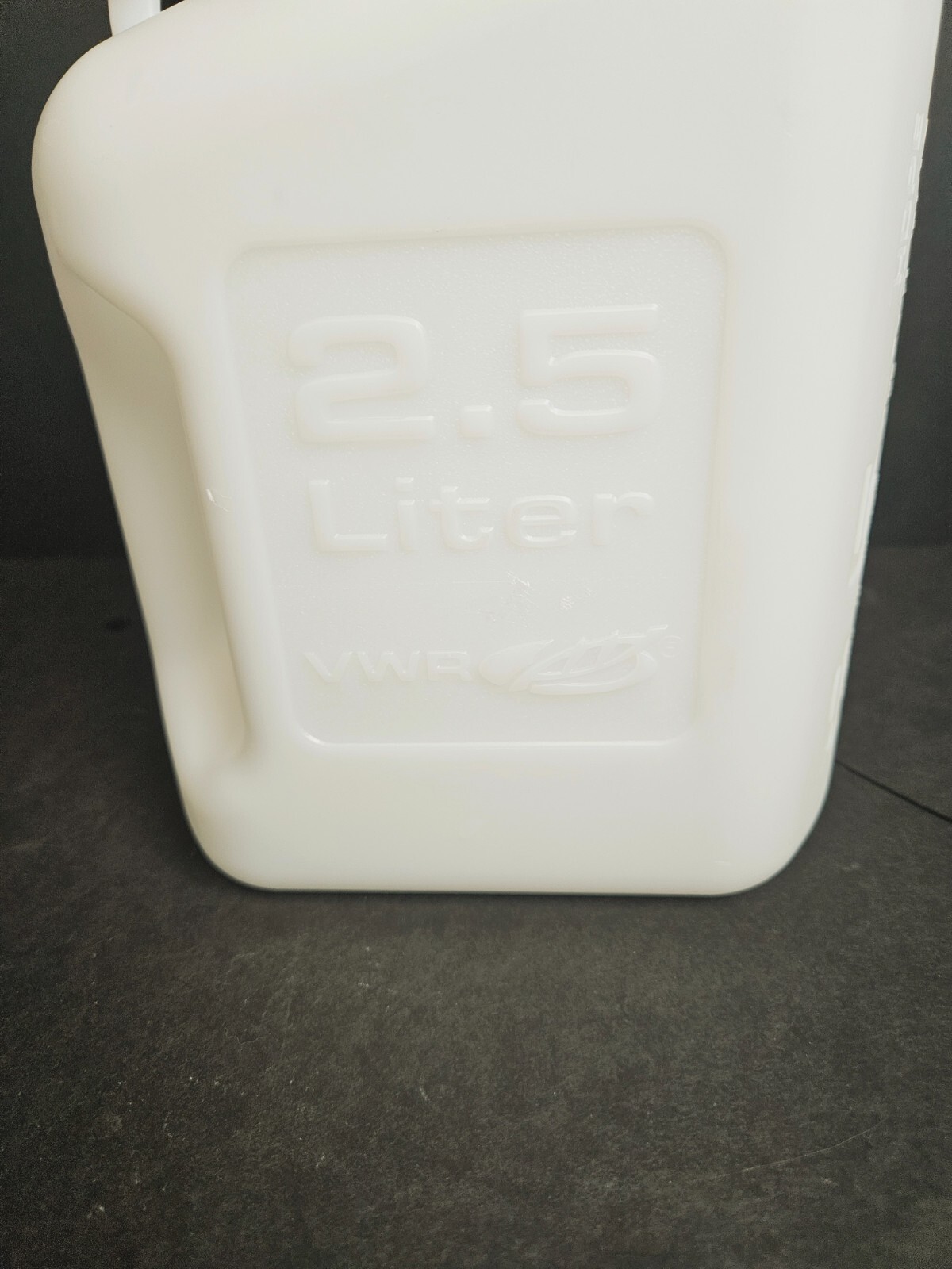 VWR Carboy HDPE 2.5 L with Screw Cap