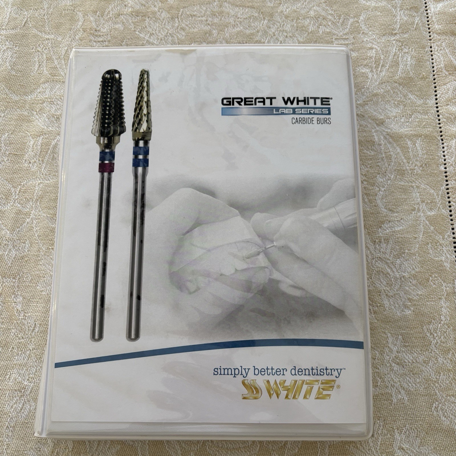 SSWhite Great White Lab Series Carbide Burs Sample Wallet (148pcs) plus 6 Discs
