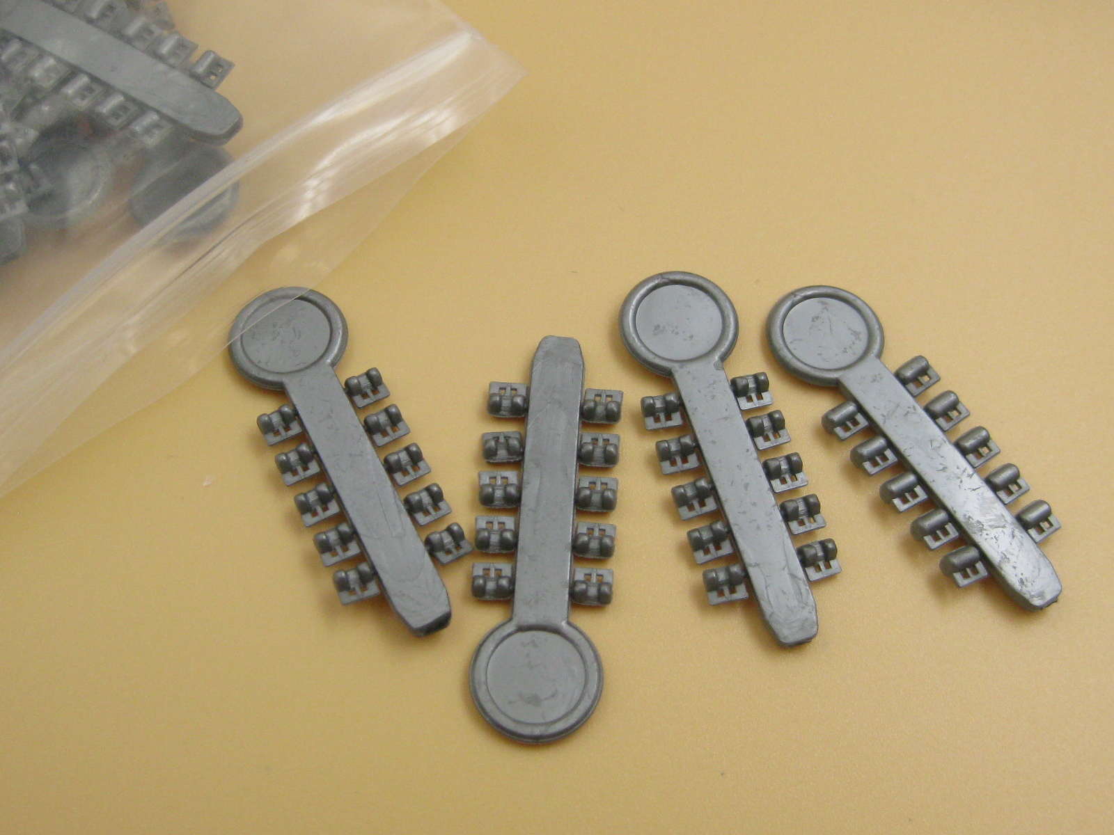 Dental Orthodontic Elastomeric Elastics Rotation Wedges, Silver-gray, 200pcs/bag