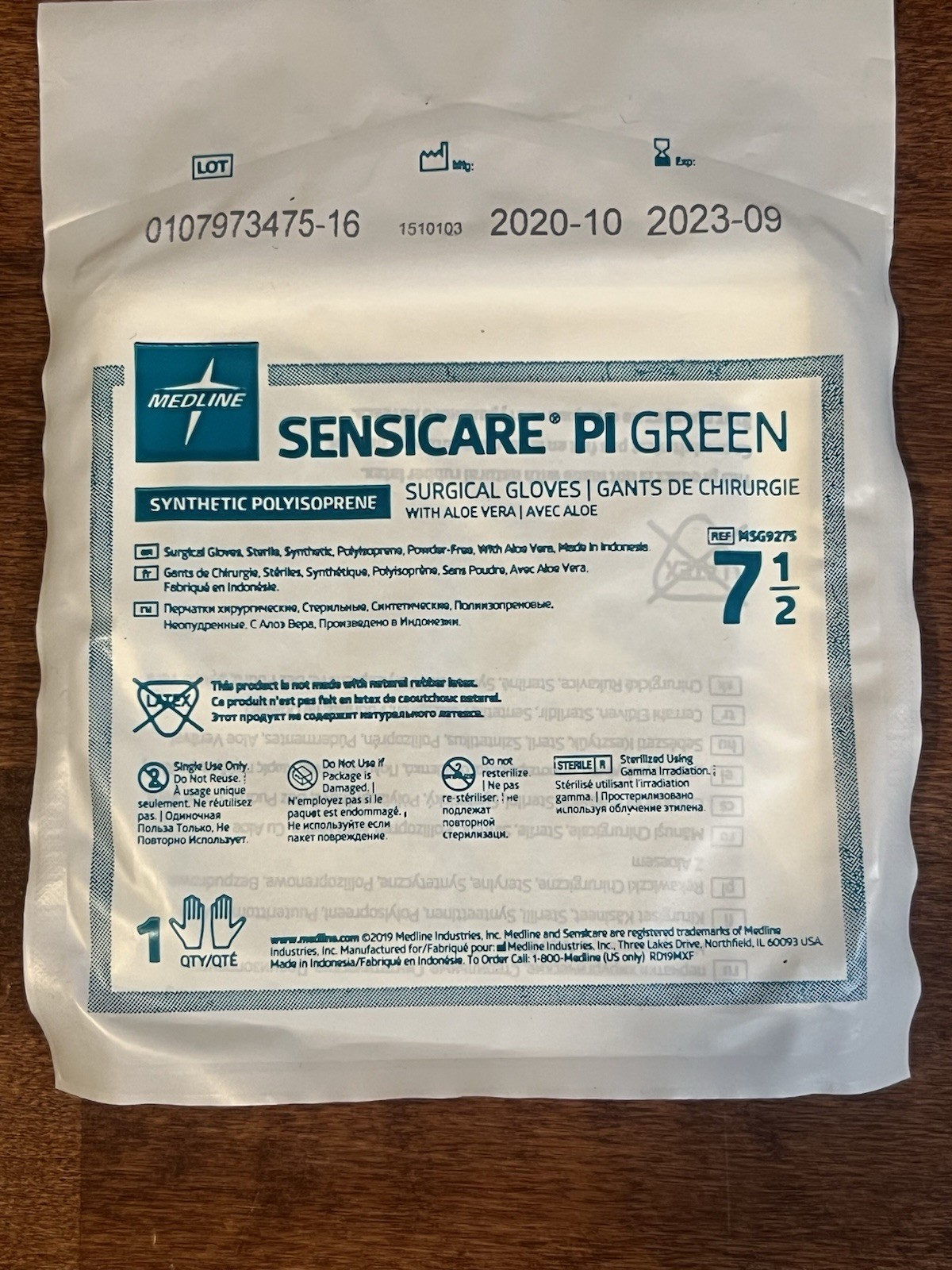 50 Pairs Medline Sensicare PI Green Surgical Gloves aloe vera Size 7 1/2 Exp