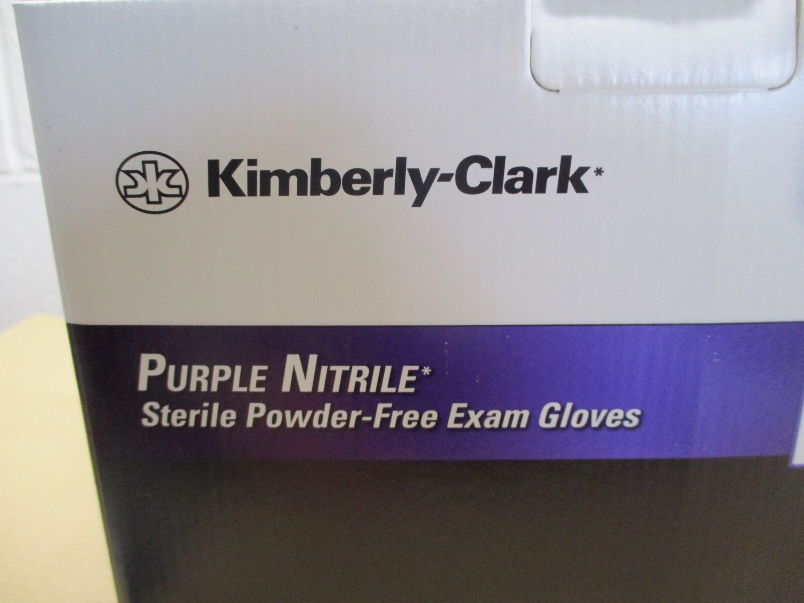 200 PAIR Kimberly-Clark 55093 Sterile Purple Nitrile Exam Gloves Large 04/2025