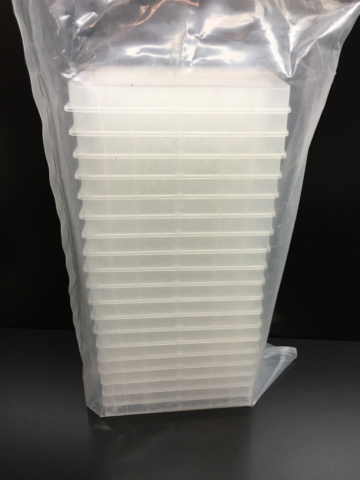 Corning Falcon REF 351190 HTS Multiwell 96-well Clear Round Bottom Microplate