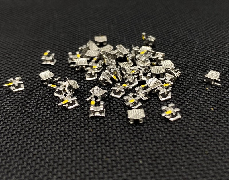 100Pcs Dental Orthodontic Brackets Braces Mini Roth 022 Slot Hooks 345