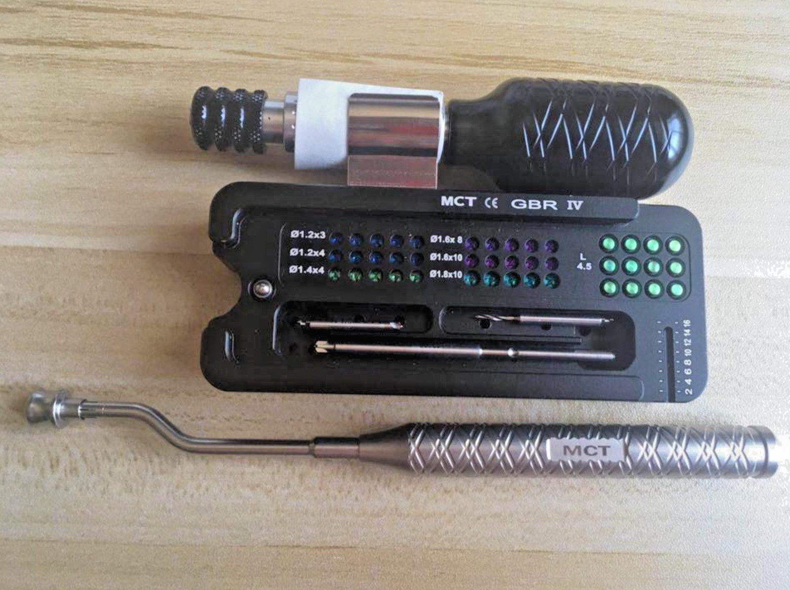 MCT MEMBRANE & BLOCK BONE FIXATION KIT ( SCREW & TACK ) GBR 04 DENTAL