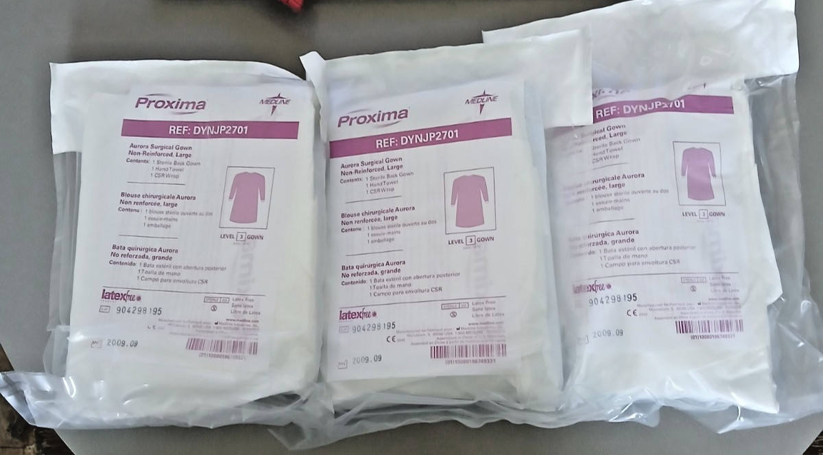 Lot Of 3 Medline Proxima Aurora Surgical Gown Large Size Level 3 DYNJP2701 NEW