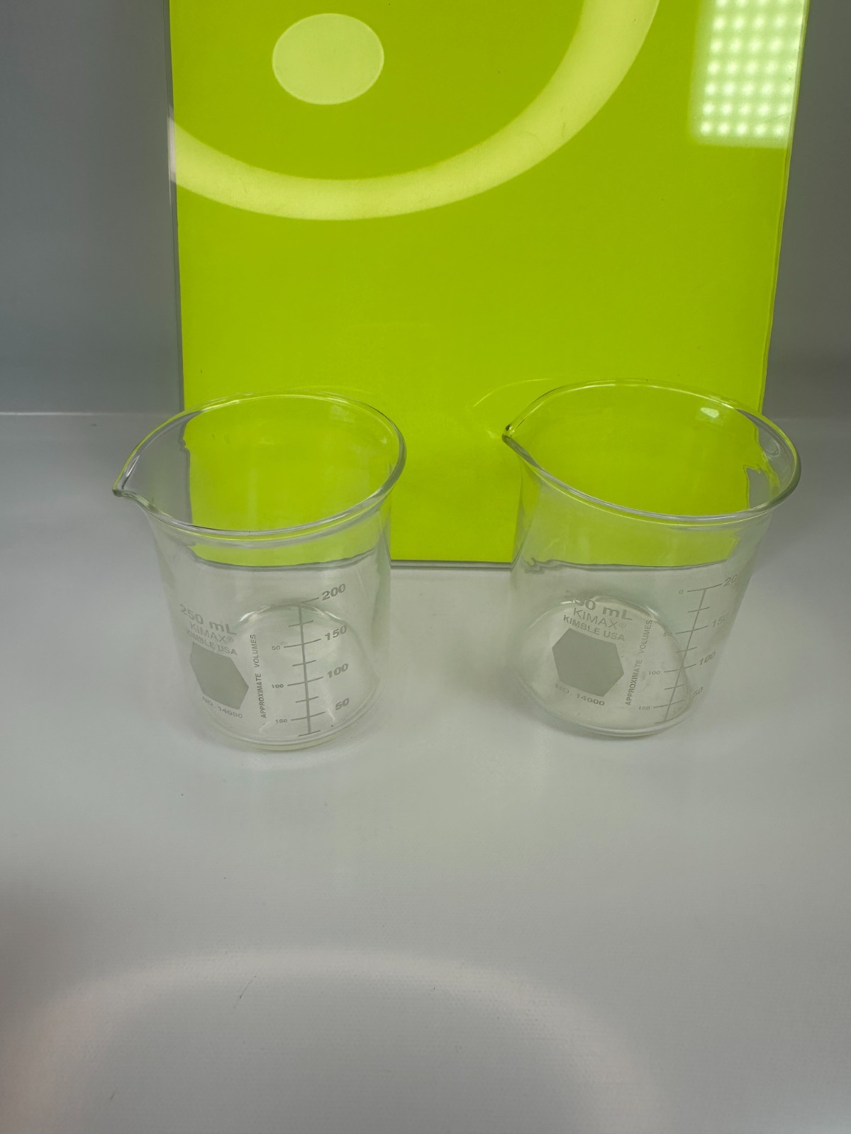 Kimax Kimble USA 250ml Beakers 1400 with Spout (Lot of 1) – NEW