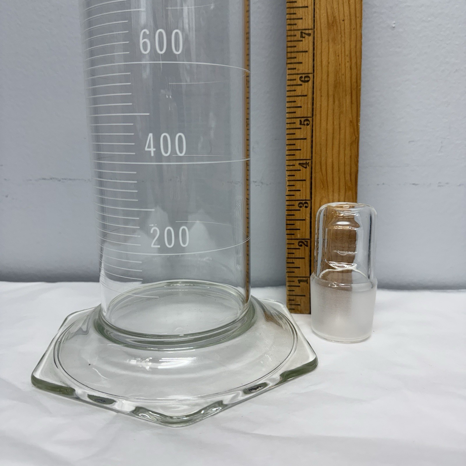 PYREX Glass 2000 ml Graduated Measuring Cylinder w/Stopper #2982 TC 20°C Lab