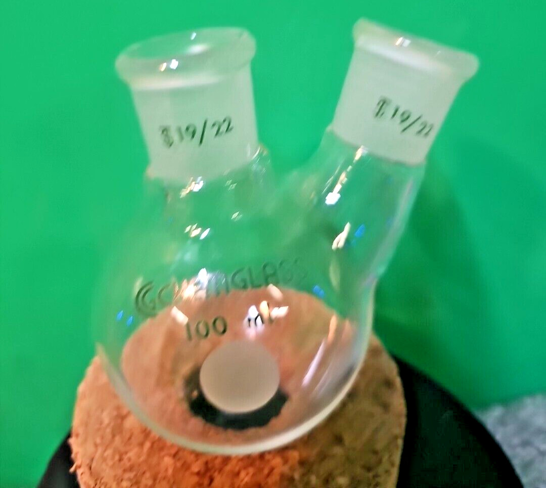 Chemglass CG-1520 100mL Round Bottom Flask 2-neck HEAVY WALL 19/22 | CG-1530-50