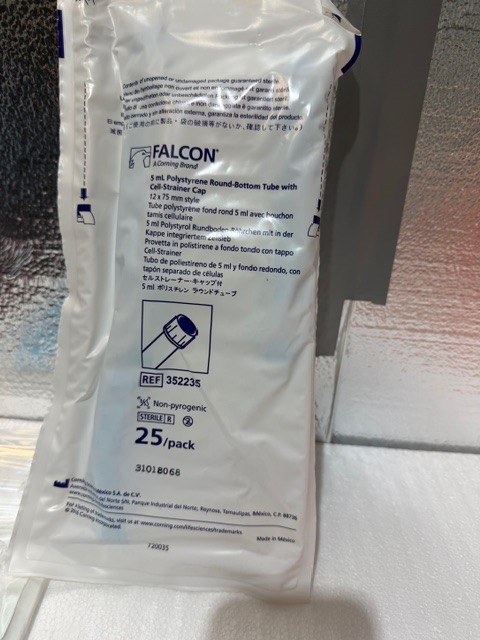 Corning Falcon REF 352235 | 5mL Round Bottom Tube w Cell Strainer cap 25/pk
