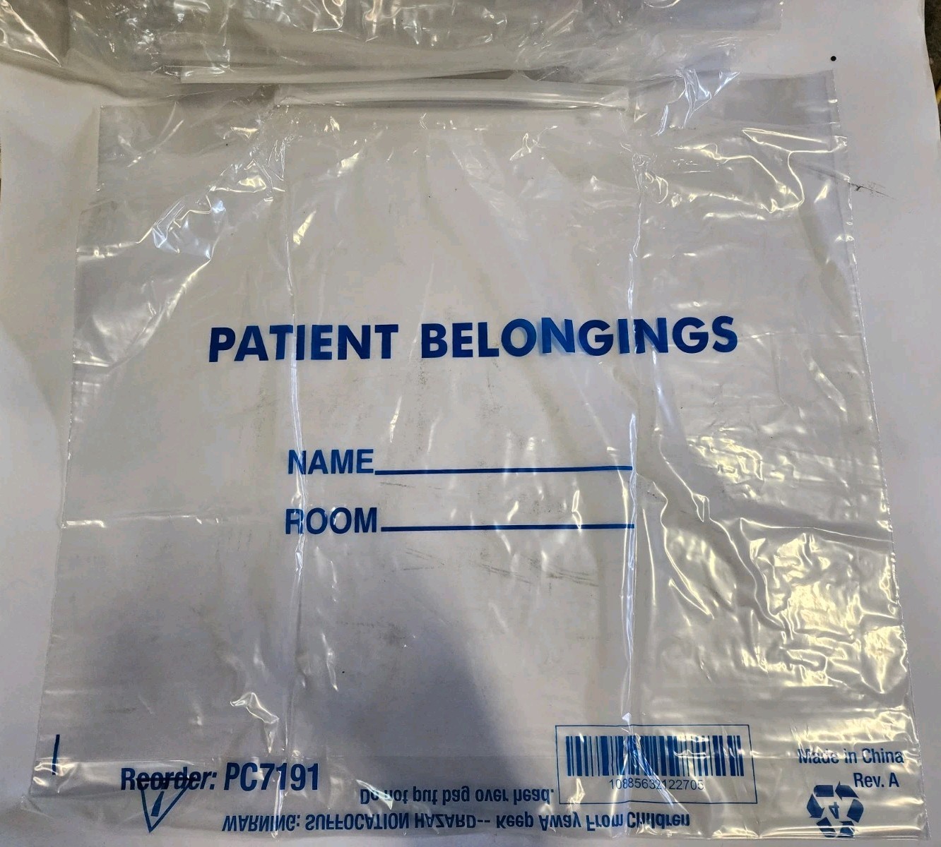 Patient Belongings Bags 20″x18.5″ Clear Plastic w/ Handles Case of 250 NEW