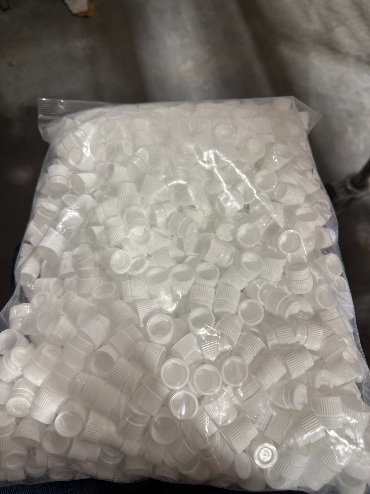 SCP Science Plug Stoppers 17mL # 130-012-017 – Bulk Lot of 2 Bags (2,000 Pcs)