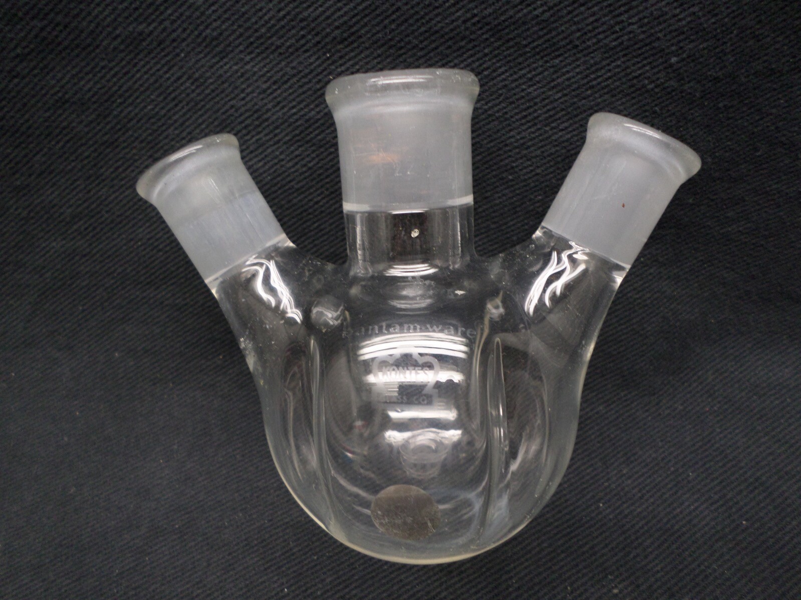 KONTES 14/20,19/22 Glass 100mL Indented Vertical 3-Neck Round Bottom Flask Chip