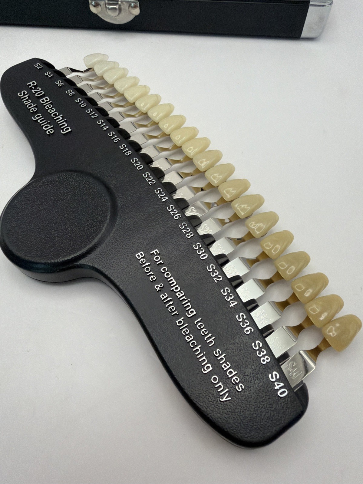 R-20 Bleaching Shade Guide Dental Teeth Whitening Shade Guide