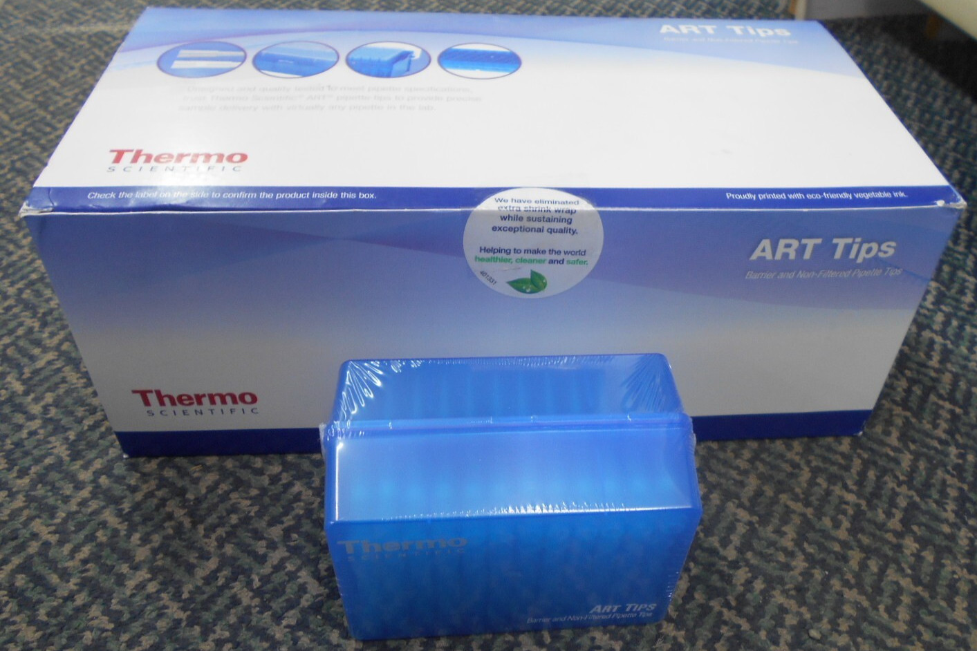 Thermo Scientific 2070 Art® 300 Barrier Tip 300µL Pipette Tips, Racked, 960 Tips