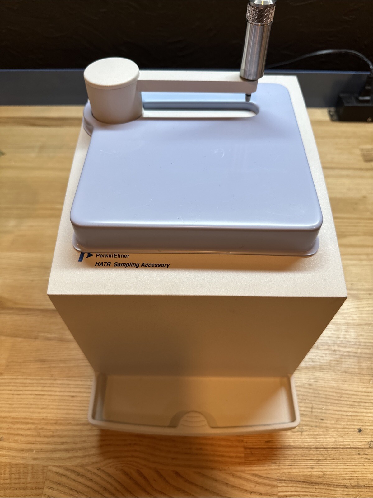 Perkin Elmer HATR Sampling Accessory With Pressure Arm And Plate/Shoe Kit