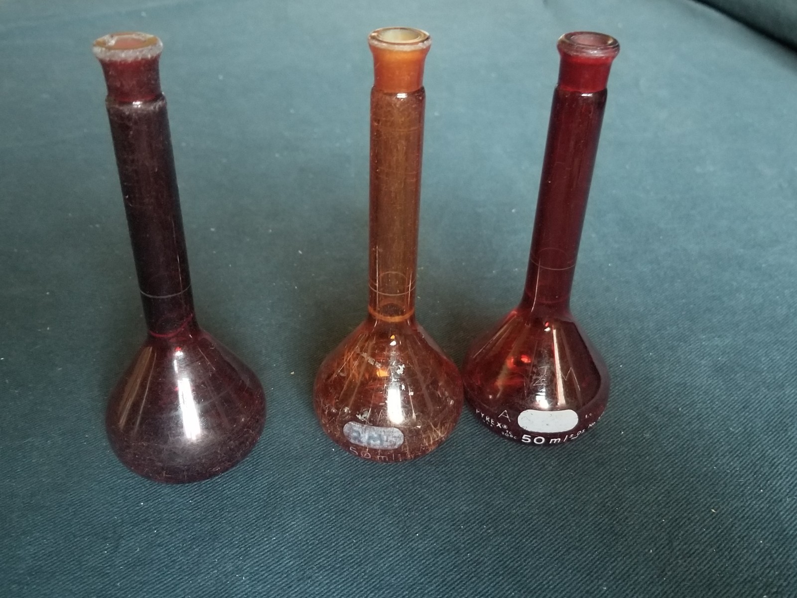 Lot of (3) PYREX Red Low Actinic Glass Class A 50mL Volumetric Flask, 55640 Fair