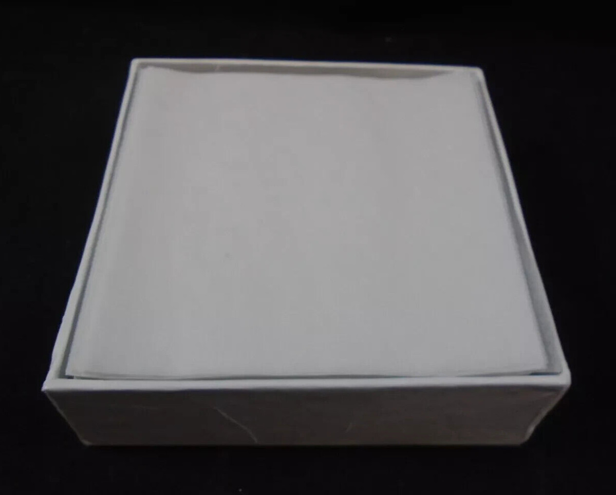 VWR Disposable 3 x 3” Laboratory Weighing Paper (Pack of 500) 12578-121