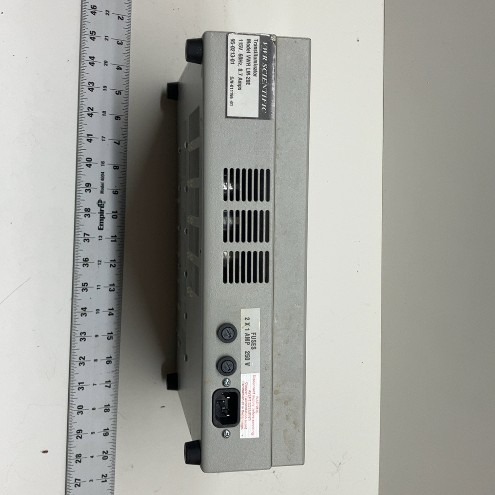 VWR Scientific LM-20E Transilluminator UV Light Box 302nm 365nm Lab Equipment
