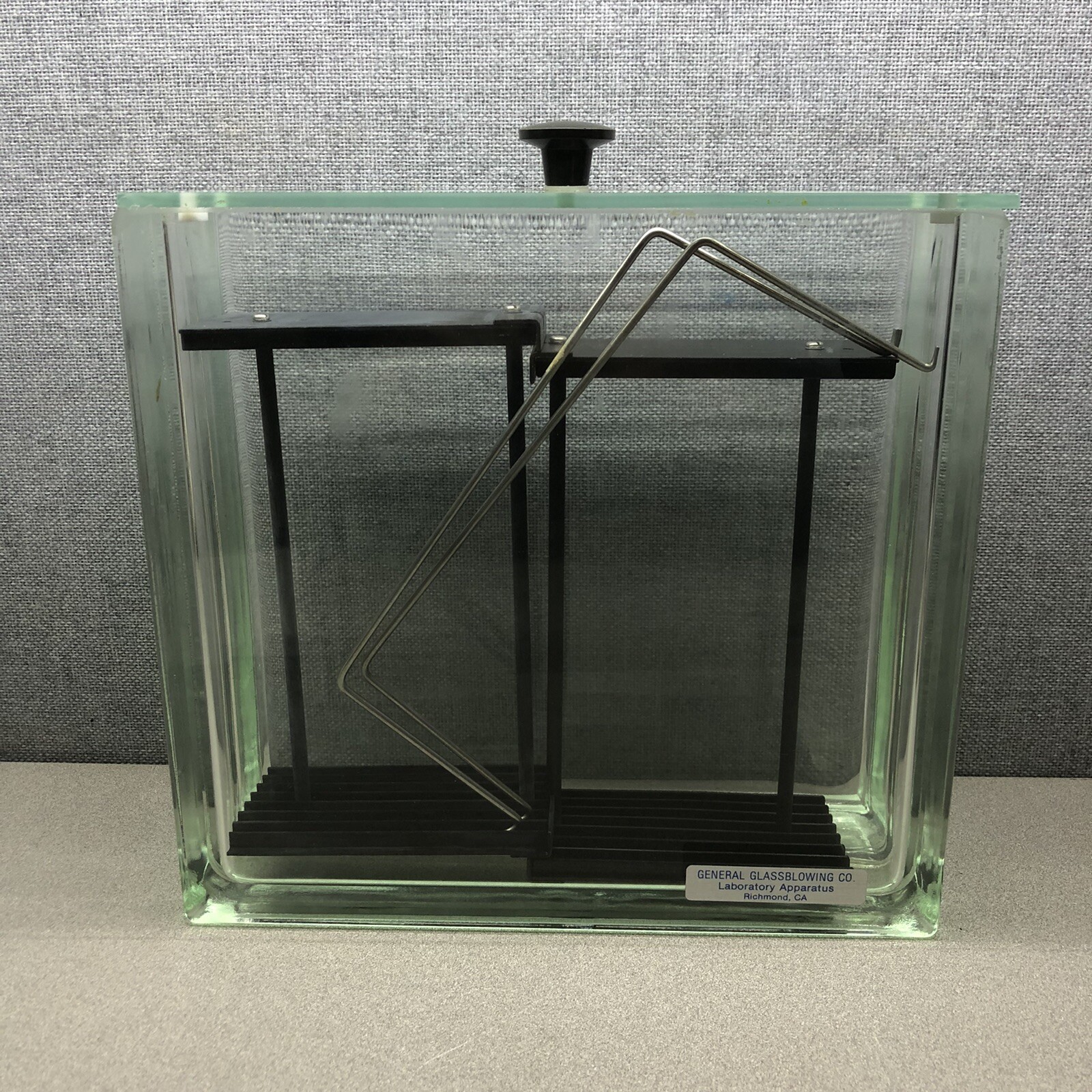 GENERAL GLASS-BLOWING CO- TLC- LABORATORY APPARATUS 12X11x4 CHROMATOTANK