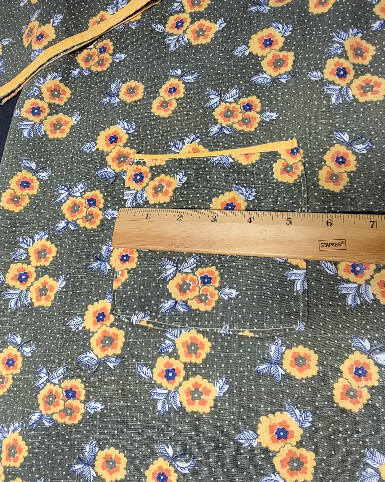Classic Homemade Full Apron Women Green Yellow Floral 3/4 Sleeve Back Tie