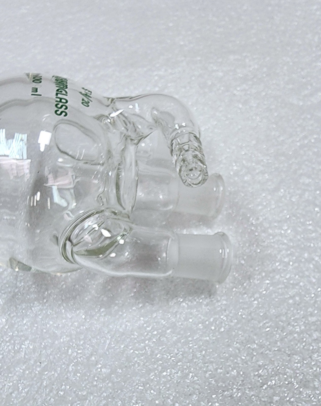 ChemGlass CG-1538 Heavy Walled Jacketed 100 mL Round Bottom 3-Neck 14/20 Flask