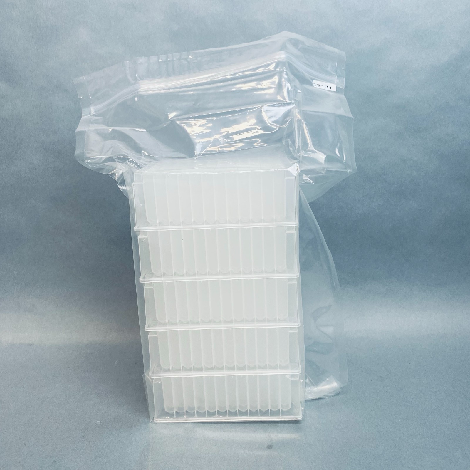 BrandTech Microplate 96 Well 2.2 ml Deep Well V Bottom PP Sterile Case of 50