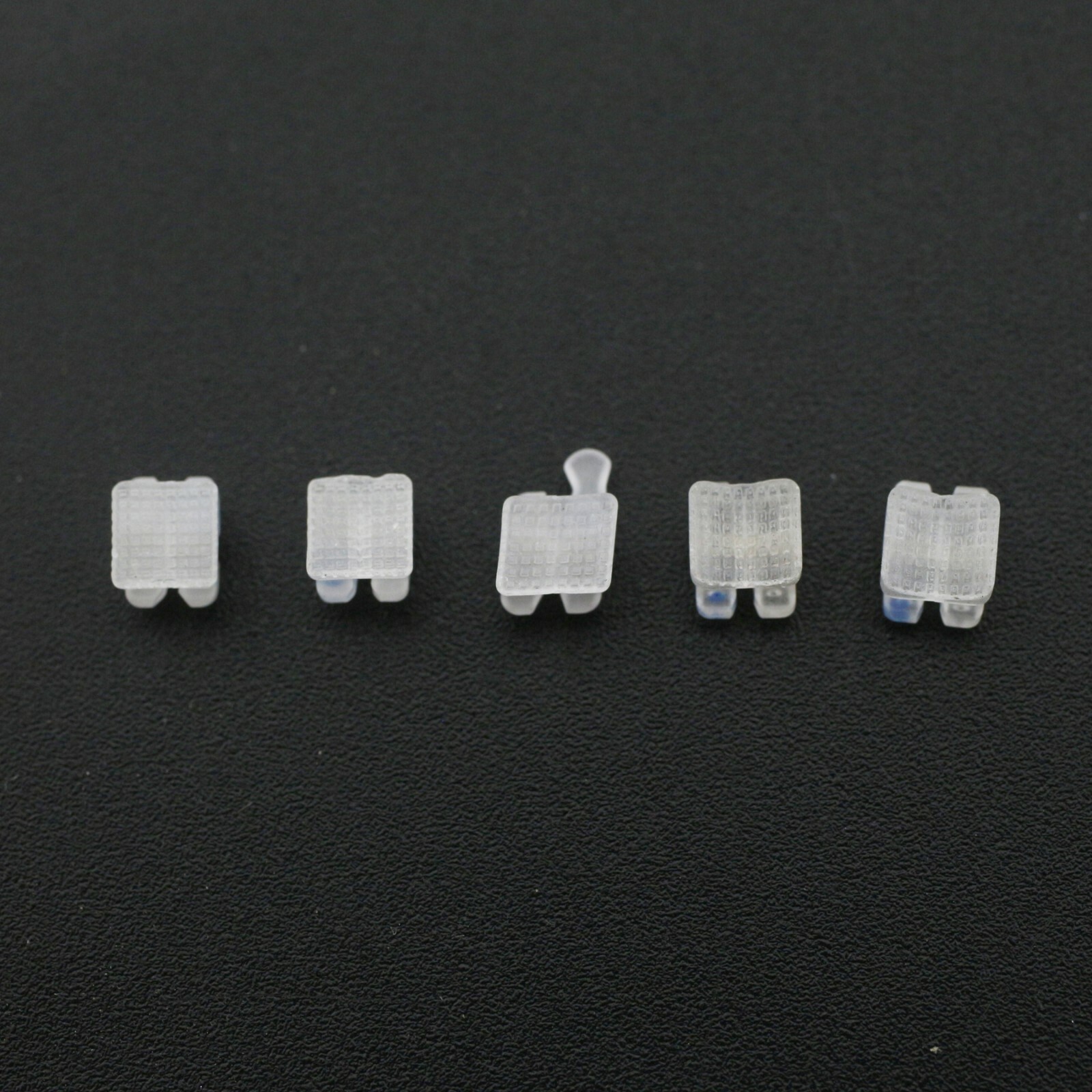 Dental Braces Orthodontic Ceramic Brackets With Metal Slot Roth 0.022 3 Hook 5-5