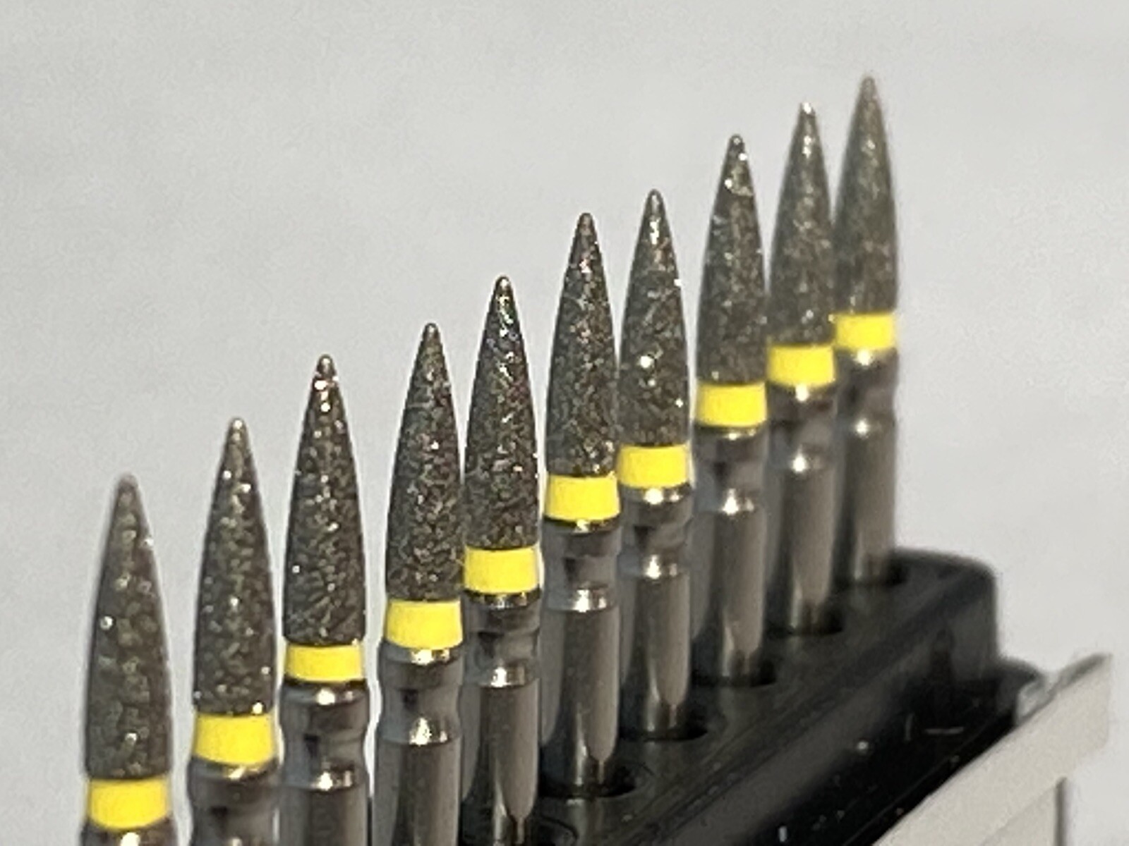 Diamond Burs Premium quality MultiUse FLAME 860(247)016XF Extra Fine 20 Burs