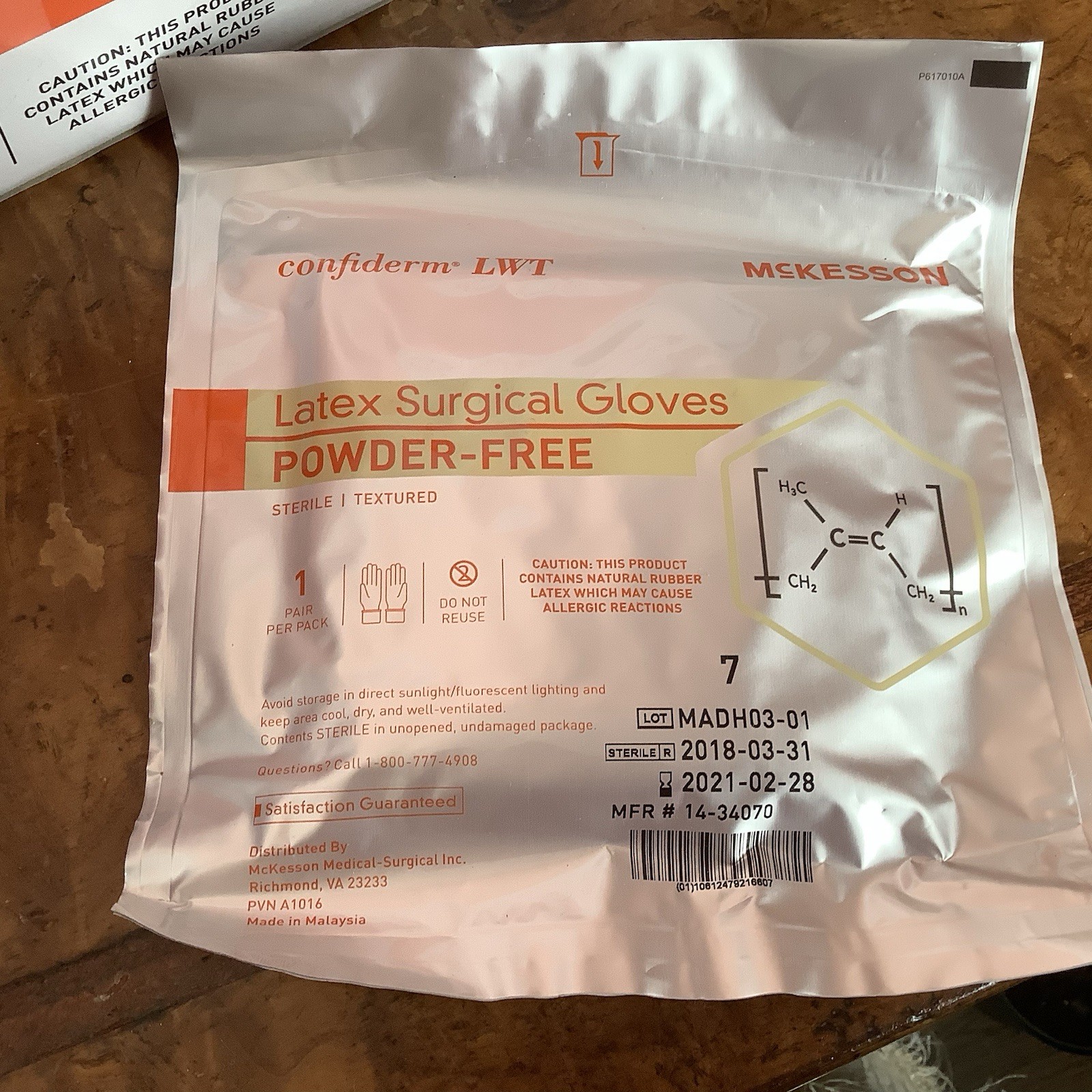 McKesson Latex Surgical Gloves Powder Free Size 7 , 50 Pack EXPIRED 2021-02-28