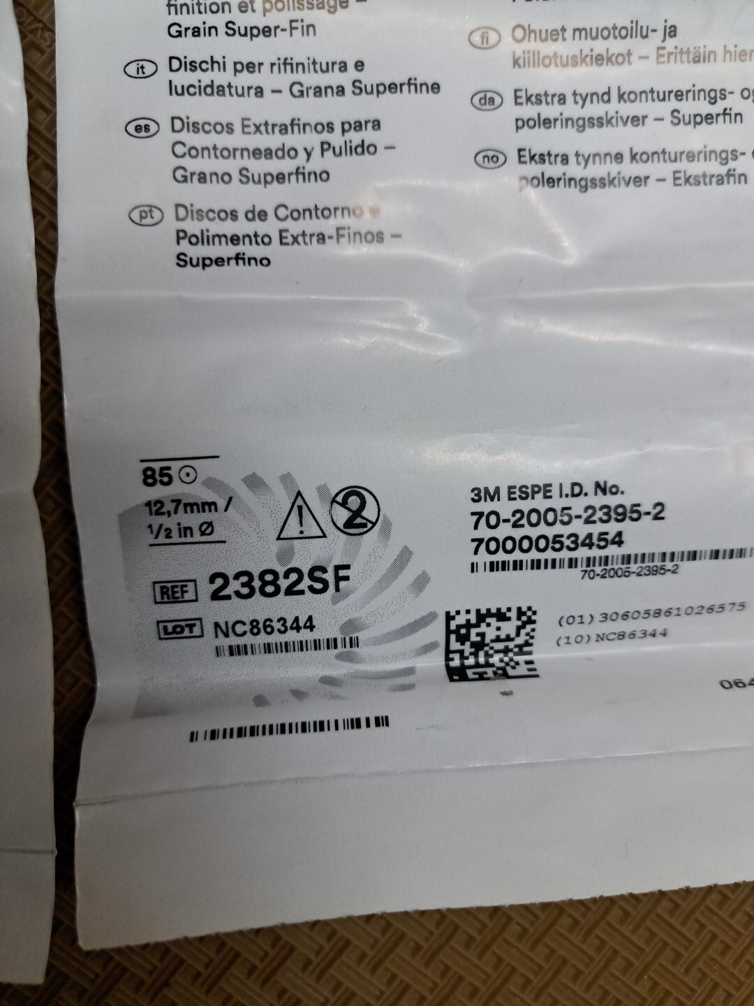 3M ESPE 2382F & 2382SF Sof-Lex Polishing Discs 1/2″ Fine & Superfine