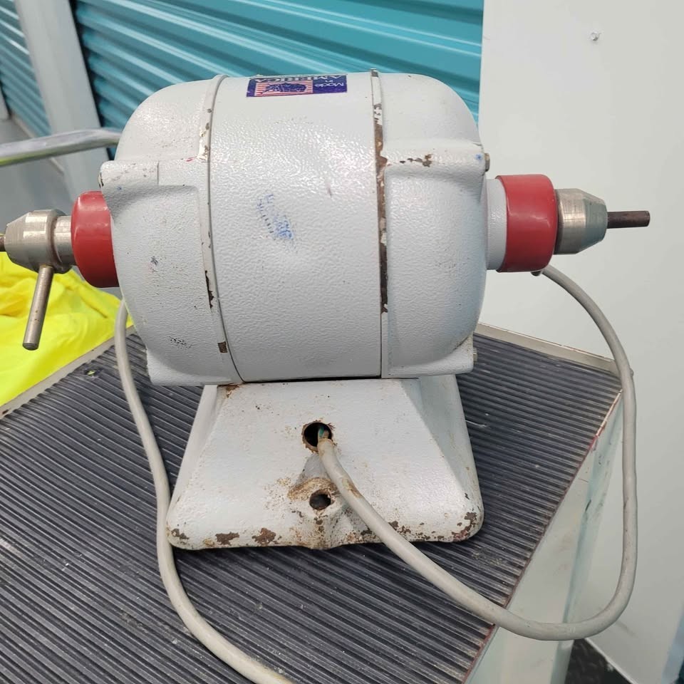 Handler Red Wing 26 Polishing Lathe Ball Bearing A.C. Motor