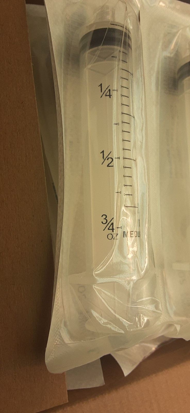 Medline Luer-Lock 20ml/20cc Single Use/ Sterile/ (BOX OF 40) SYR120010