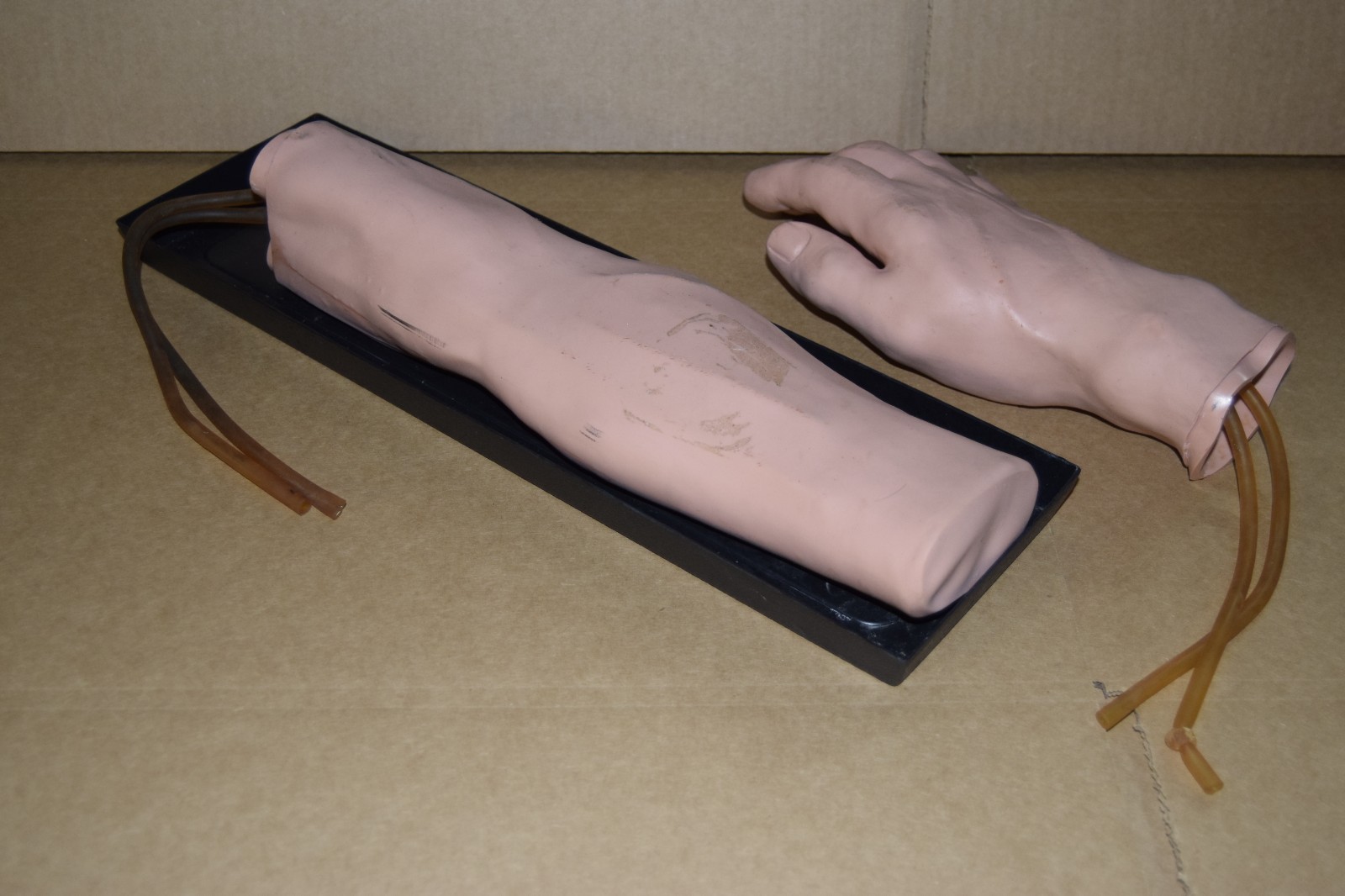 Phlebotomy / Venipuncture Practice Training Arm Hand Model Nurses Techs EMT’s