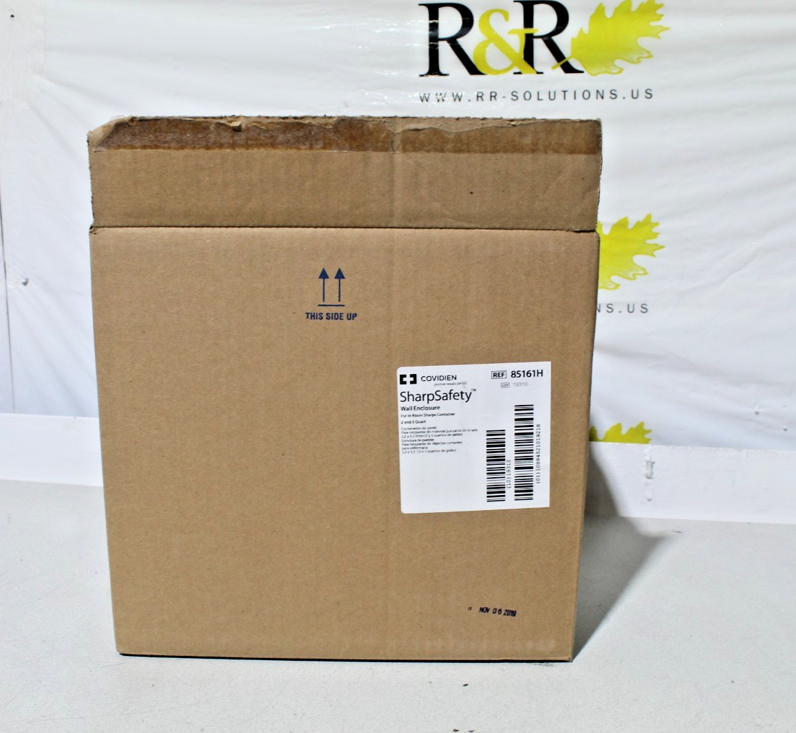 Covidien 85161H SharpSafety Wall Enclosure for Sharps Container with Key