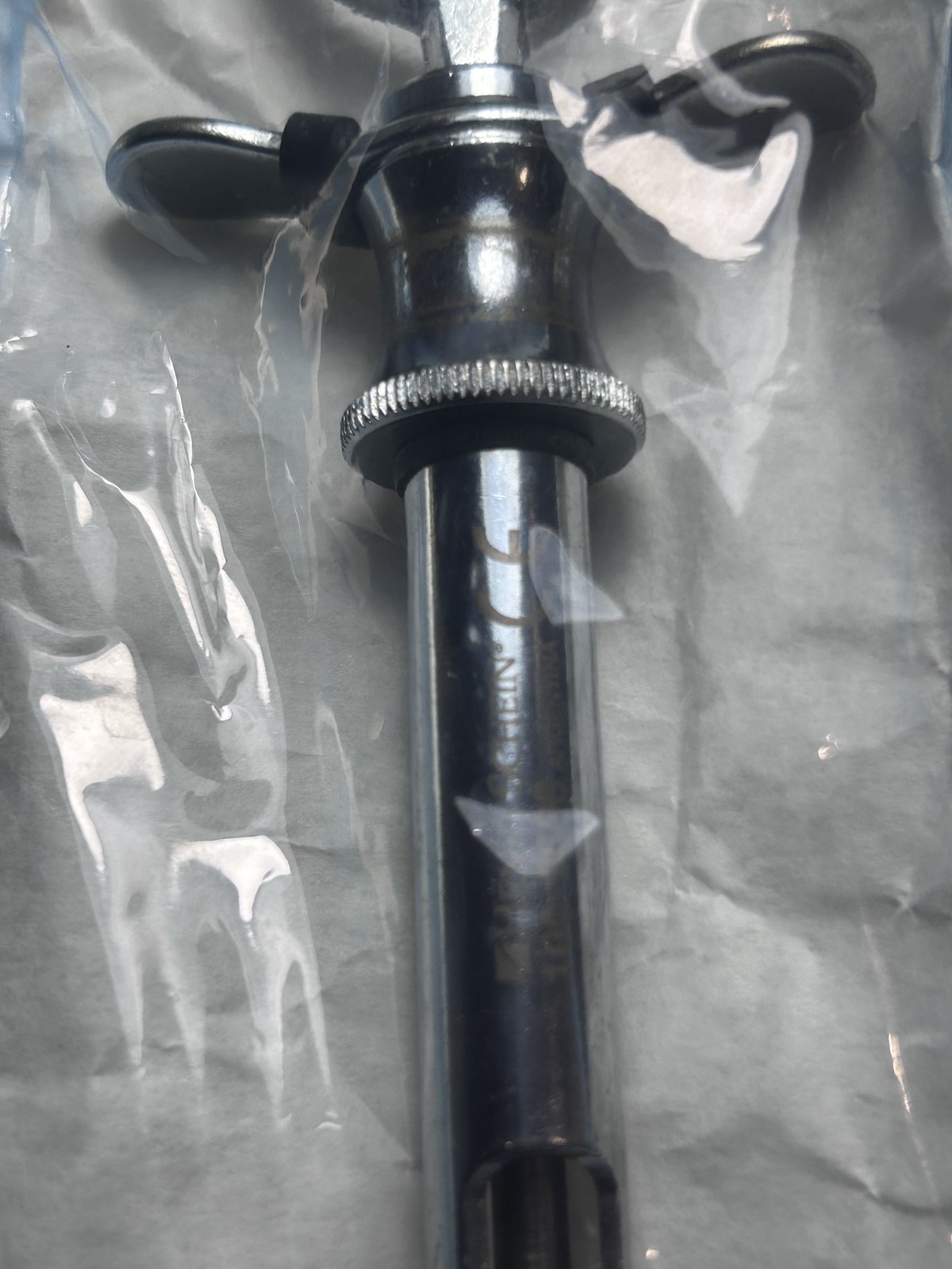 Henry Schein 100-9808 Dental Aspirating Syringe 1.8cc Black Grips Used