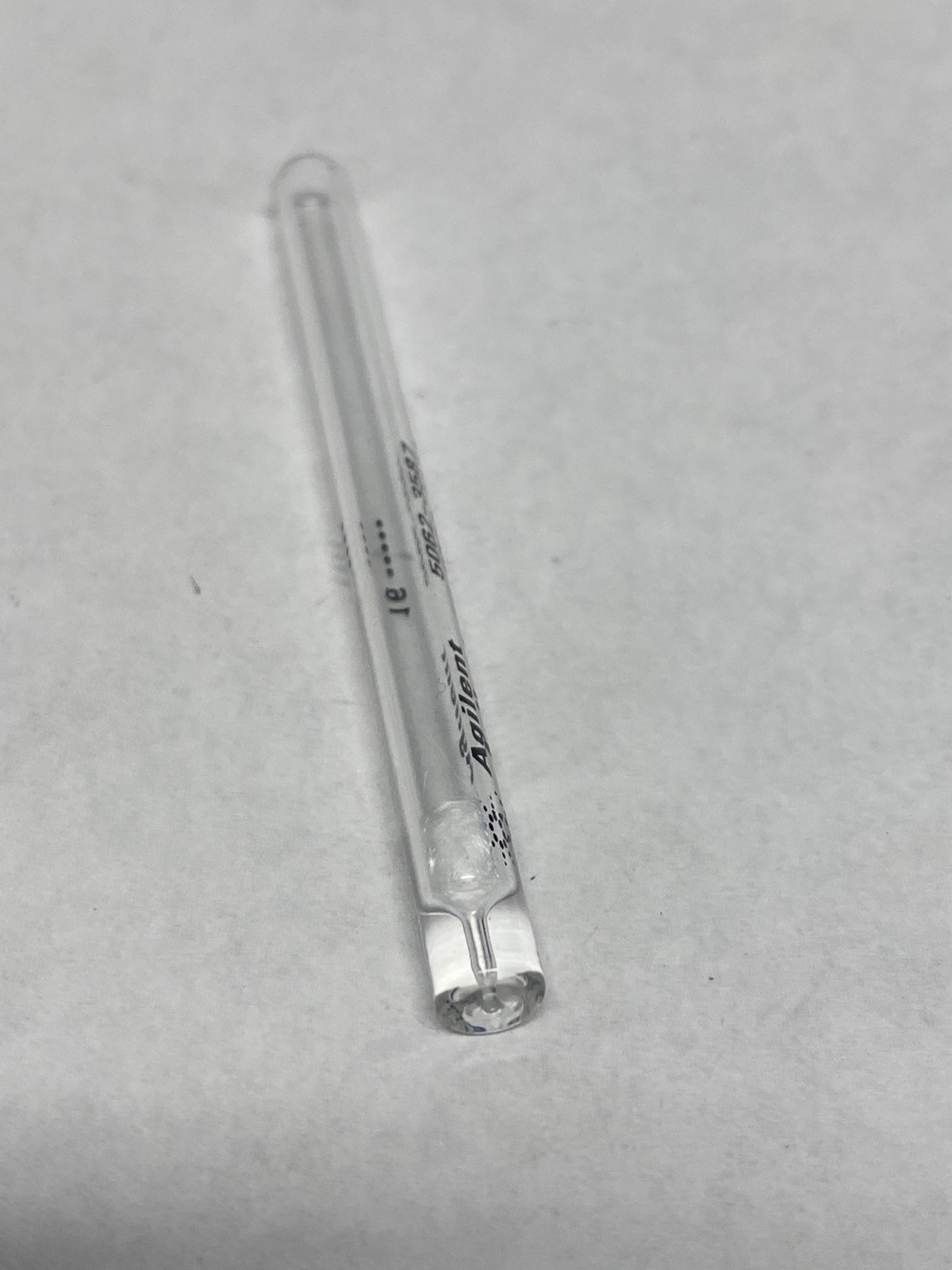 AGILENT Gas Chromatography Splitless Inlet Liner 4mm ID 78.5mm L 900uL 5062-3587